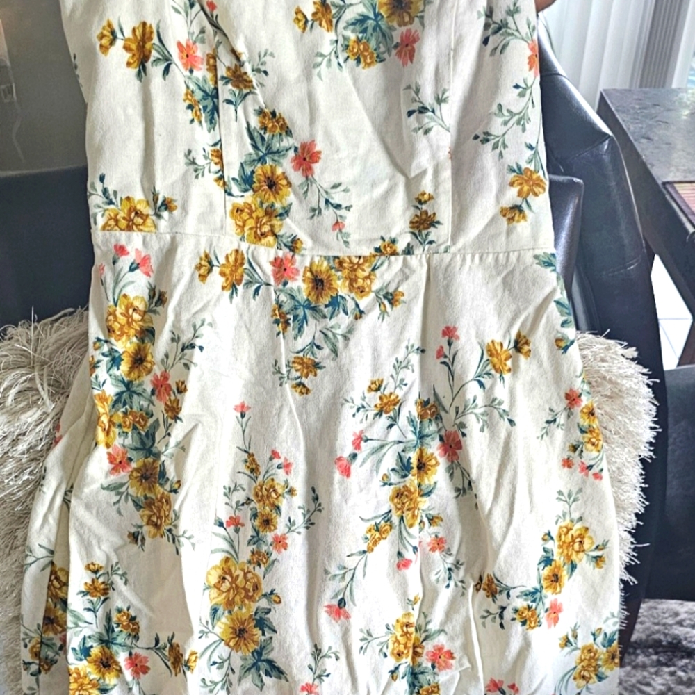 Old navy flower print sun dress
